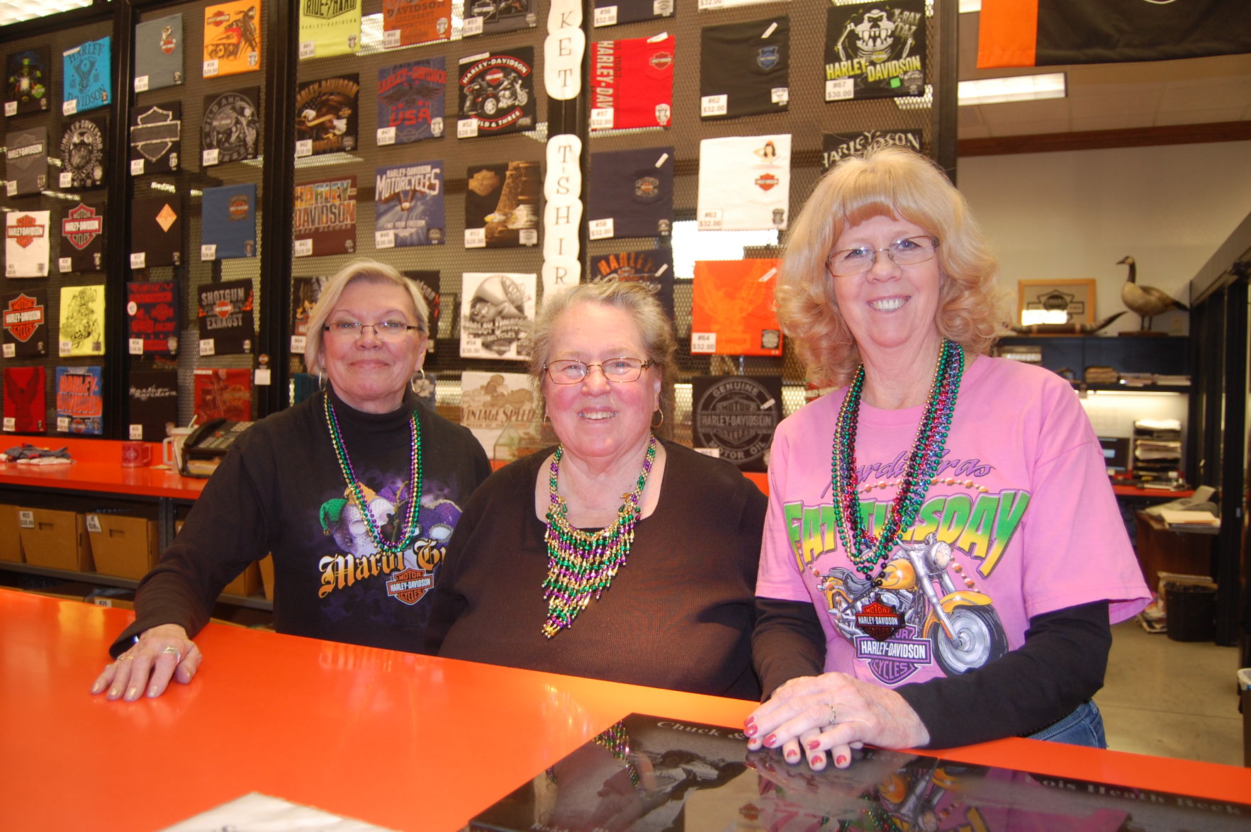 Linda Seten, Winnie Feken, Loretta Corum